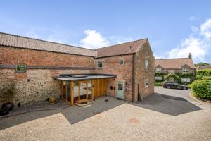 Marsland Barn- click for photo gallery